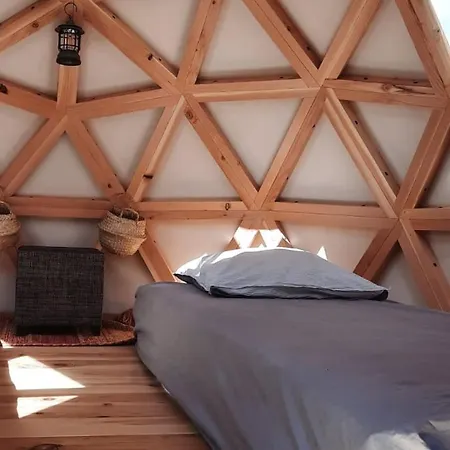 Dome Geodesique Toile Et Bois Glamping