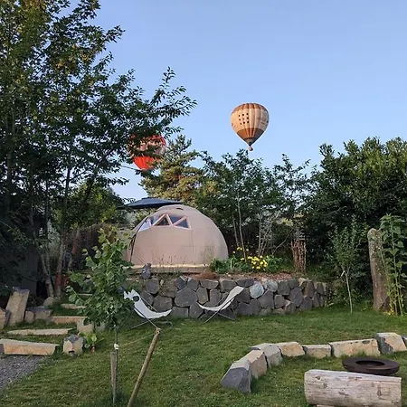 Dome Geodesique Toile Et Bois *